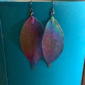 Iridescent flower earrings